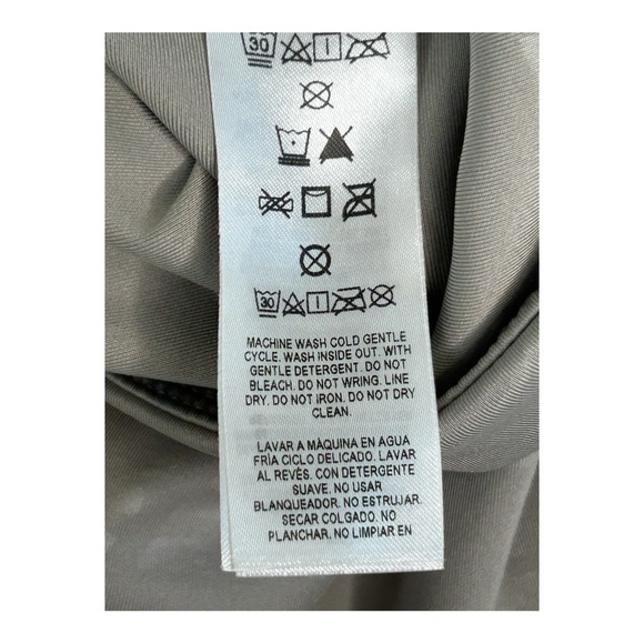 Guess Women’s Silver / Gray Leggings |
Size XL | Y2K | Logo - Picture 8 of 8